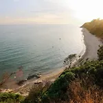 Roa Seaside Apartament
