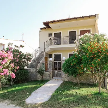 Roa Seaside Apartment Vergia