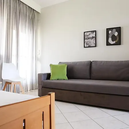 Roa Seaside Appartement Vergia