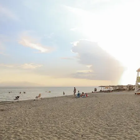 Apartament Roa Seaside *